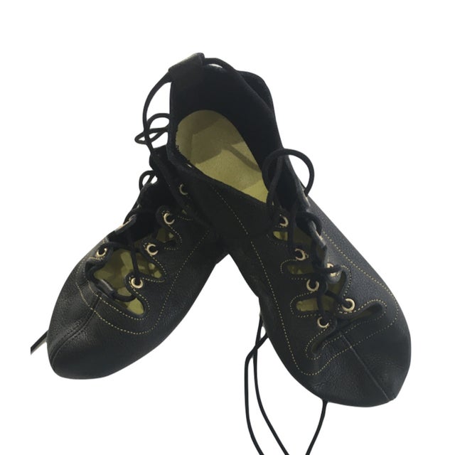 Hornpipe shoes hot sale